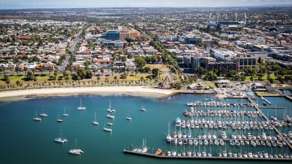 Satellite cities like Geelong have recorded price falls following the winding back of work from home rights. 