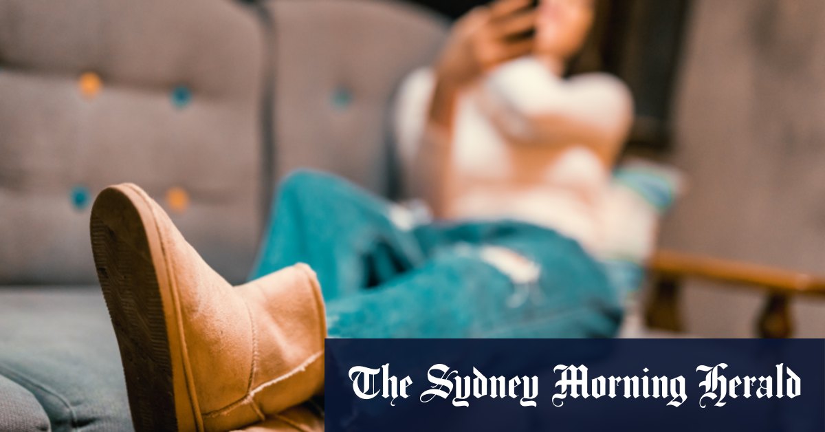 It's my party and I'll wear my sheepskin boots if I want to - Vimarsana News