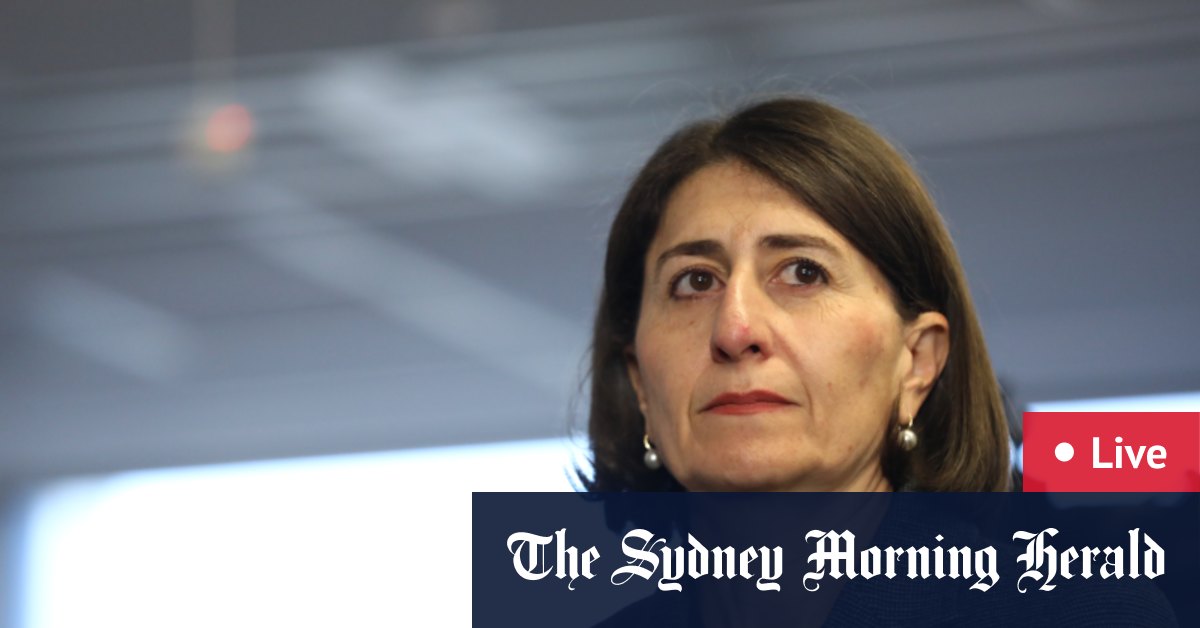 photo Greater Sydney Restrictions Masks https www smh com au national australia news live nsw covid 19 cases continue to grow as restrictions implemented across sydney 20210620 p582nv html