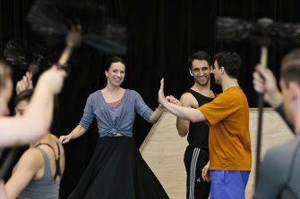 Mary Poppins ensemble rehearsing, with Stefanie Jones as Mary and Jack Chambers as Bert