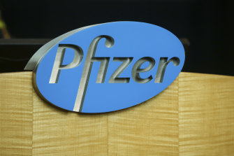 Pfizer says its COVID-19 pill cut hospitalisation and death by nearly 90 per cent.
