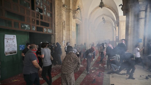 Fighting in the al-Aqsa Mosque compound.