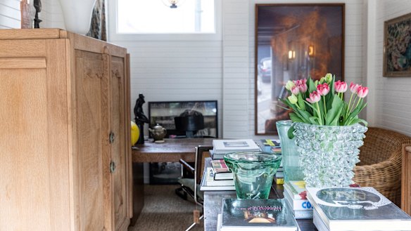 Allocate a 'mess zone' and keep the kids' toys to one room. 