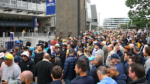 Fans queue up outside the ’G on Boxing Day.