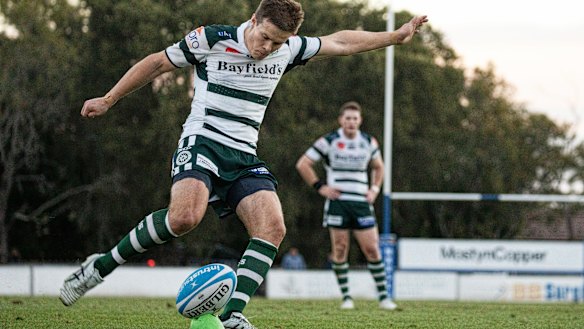 Warringah skipper Hamish Angus has announced he will retire from rugby after Saturday's Shute Shield final. 