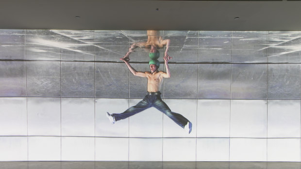 A still from Gladwell's single channel digital video Pataphysical
Man, 2005.
