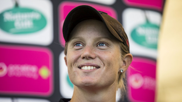 Alyssa Healy will open the batting for the Sixers in the WBBL final on Saturday. 