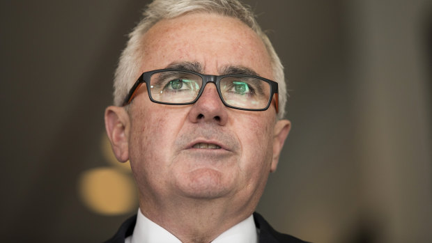 Independent MP Andrew Wilkie says Centrelink's controversial debt recovery program should be shut down.