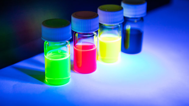 UQ researchers have set a world record for the energy they can obtain from a material filled with quantum dots acting as a solar cell.