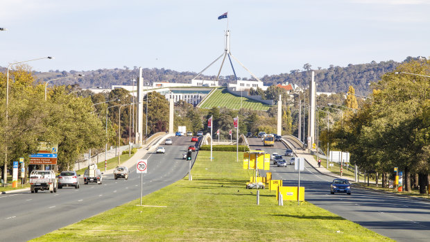 The National Capital Authority plans to widen the Commonwealth Avenue Bridge.