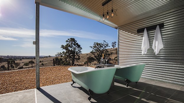 Set in a working winery, Brockenchat Retreat overlooks Eden Valley pastures.