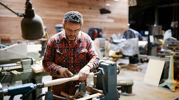 Glen Rundell sold a motorbike to fly to the US to study with master craftsman Curtis Buchanan, a chair-maker in Tennessee. 