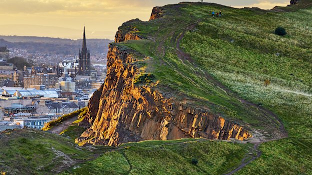 The rocky cliffs of Salisbury Crags in Holyrood Park, Edinburgh.