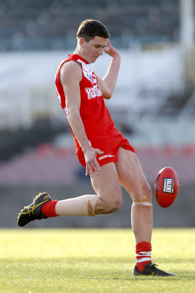 Hawthorn selection Clay Tucker.