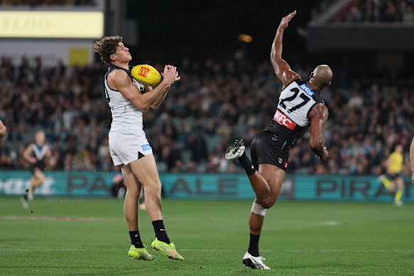 Curnow has been pounded with the exhaust ratigolea.