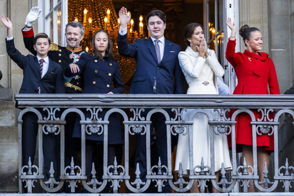 King Frederik X and Queen Mary,  with their children Prince Vincent, Princess Josephine, Crown Prince Christian and Princess Isabella.