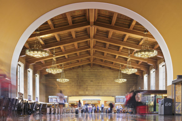 Union Station waiting room, Los Angeles.
