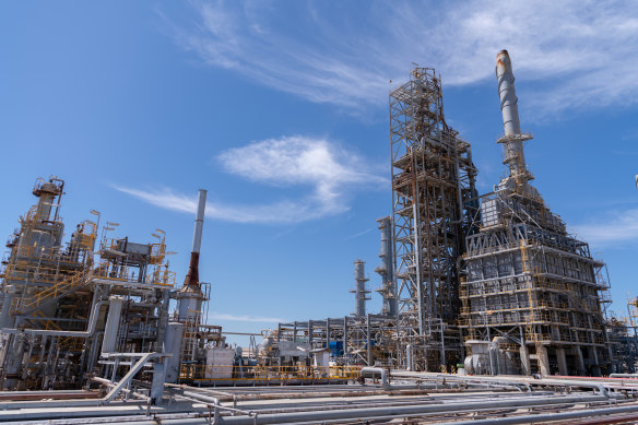 BP is assessing plans to repurpose the site of its Kwinana oil refinery into a clean-energy hub.