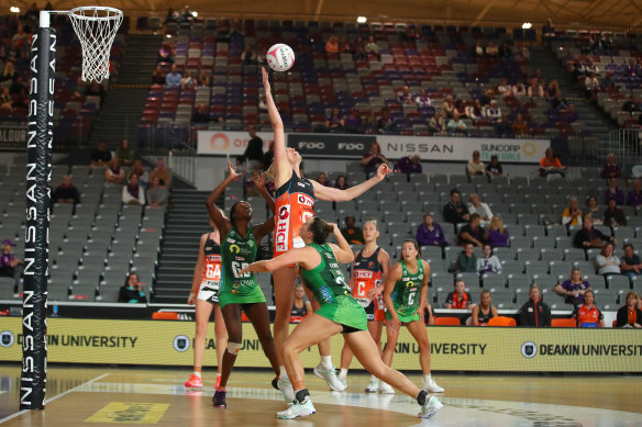 Bassett excels under the net, but former Diamonds coach Lisa Alexander says she can also hit long shots.