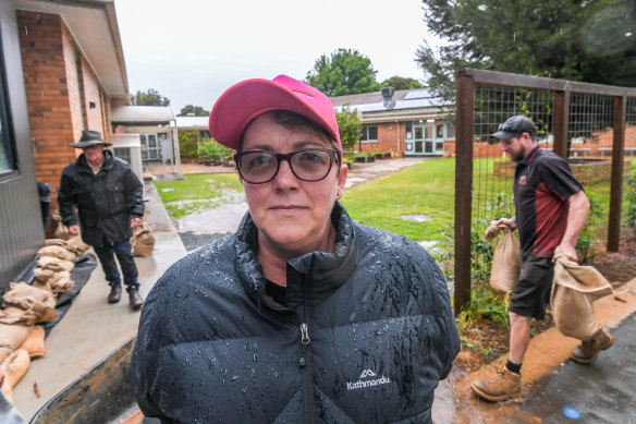 Sandbagging at St Joseph’s school in Rochester with principal Liz Trewick during the 2022 floods.