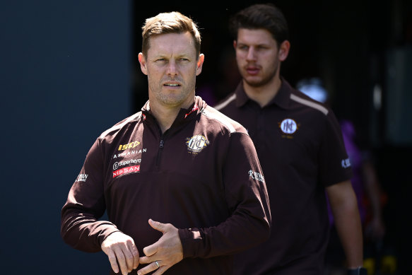 Hawthorn coach Sam Mitchell sometimes makes his players train in silence.
