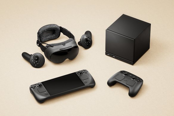 Valve está ampliando su hardware para PC en 2026 tras el éxito de Steam Deck (abajo a la izquierda). Este año lanzará un casco, un controlador y una consola de realidad virtual.