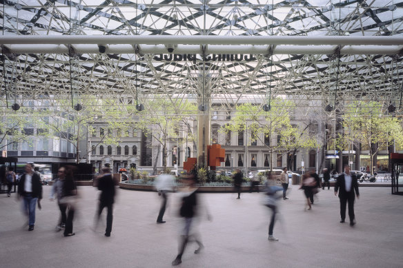 Visit the Glamorous Part of Melbourne and Shop at Paris End of Collins  Street