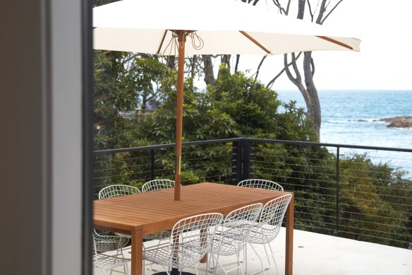 Step onto Shelter’s expansive terrace and take in the exquisite, tranquil view over a secluded cove. 