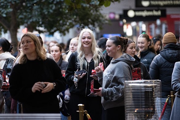 Queues waiting in line to enter the new Mecca Melbourne flagship store on Bourke Street in August 2025.