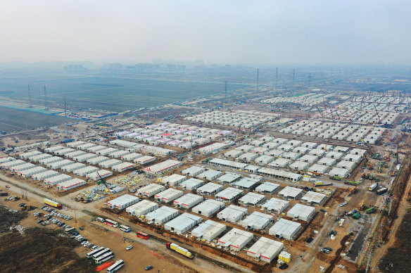 Un centre de quarantaine avec plus de 4000 chambres pour isoler les contacts étroits des cas de COVID-19 à Shijiazhuang, dans la province du Hebei, dans le nord de la Chine, l'année dernière.