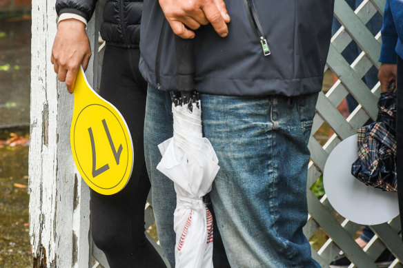 House values fell almost immediately after interest rates rose.