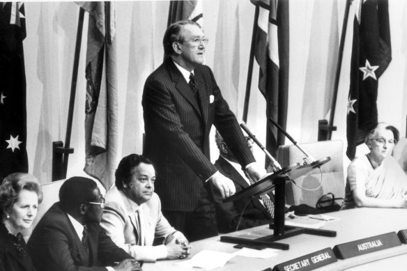 Australian Prime Minister Malcolm Fraser opens the CHOGM in 1981.