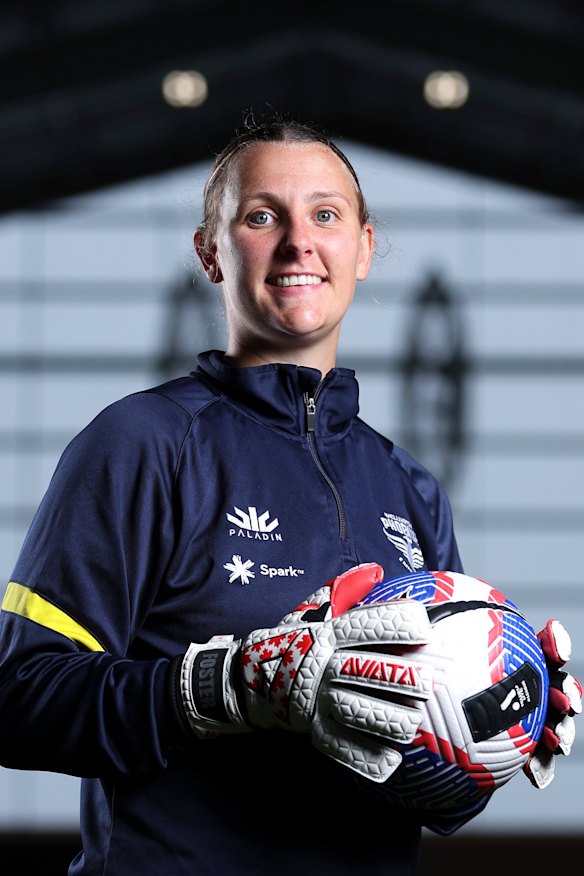 The Canadian shot-stopper says she owes her life to her family’s help during her darkest days.