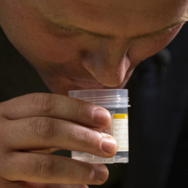 75 New Cases In Victoria But Nsw Won T Swallow Their Spit Test