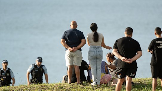 Family members at a drowning at Penrith Beach.