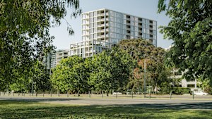 Render of developer Hirsch & Faigen’s $240m, 140-unit planned apartment tower at 71 Queens Road in Melbourne’s Albert Park. 
