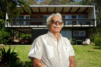 Architect Nino Sydney in front of the Beachcomber house in Faulconbridge in 2012.