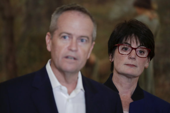 Fiona McLeod with former Labor leader Bill Shorten campaigning for Higgins in 2019.