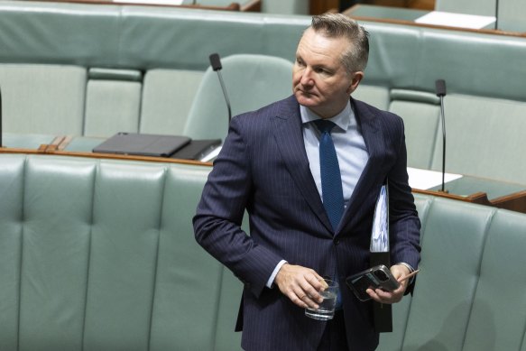 Energy Minister Chris Bowen will announce the wind farm projects on Wednesday.