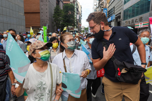 North Asia correspondent Eryk Bagshaw talks to voters in Taiwan who are concerned about the threat of China to their democratic traditions.