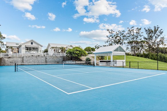 The Hewitts resurfaced the property’s tennis court. 
