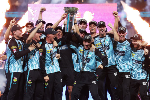Brisbane Heat celebrate victory after beating Sydney Sixers in the BBL 2024 final. 
