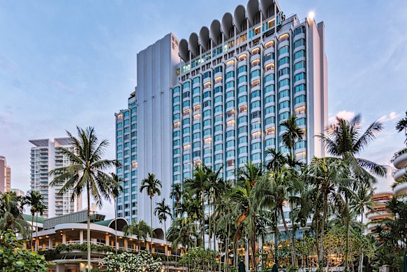 Is a hotel better for families than an Airbnb? The Shangri-La Singapore.