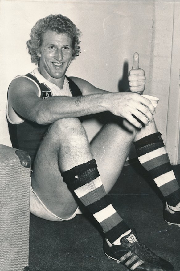 Popular former VFL player Garry Sidebottom dies aged 64