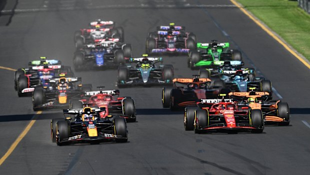 The start of the Australian Grand Prix F1 at Albert Park last year.