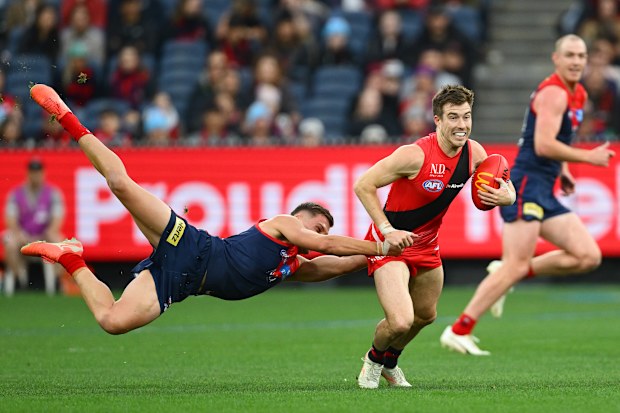 Zach Merrett in action for the Bombers.