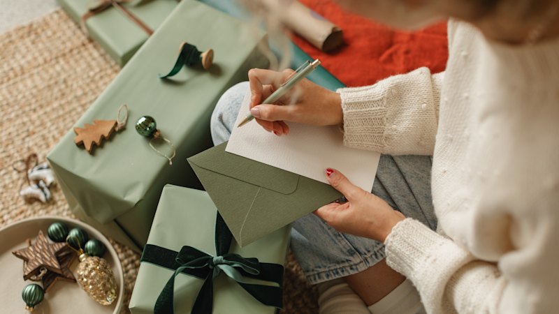 An outsourcer or a crafty creative: What kind of present wrapper are you?