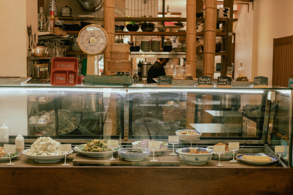 Gaku Obanzai Deli offers an array of home-style dishes to mix and match.