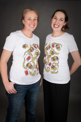 Dr Megan Head and Sophie Kristine with their Team Beetle Sex t-shirts for Shirty Science 2018.