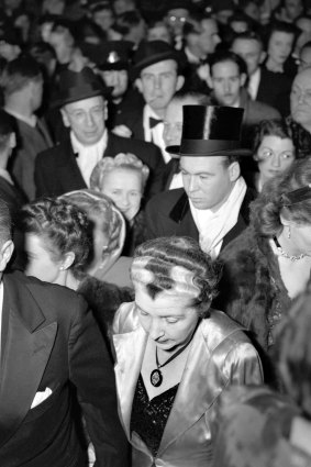 Dressed to the nines: crowds at the opening night of the Olivier season at the Tivoli Theatre on June 29, 1948.